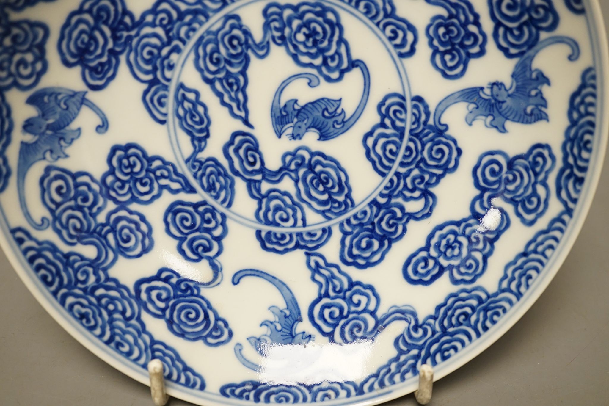 A Chinese blue and white dish 16.5cm